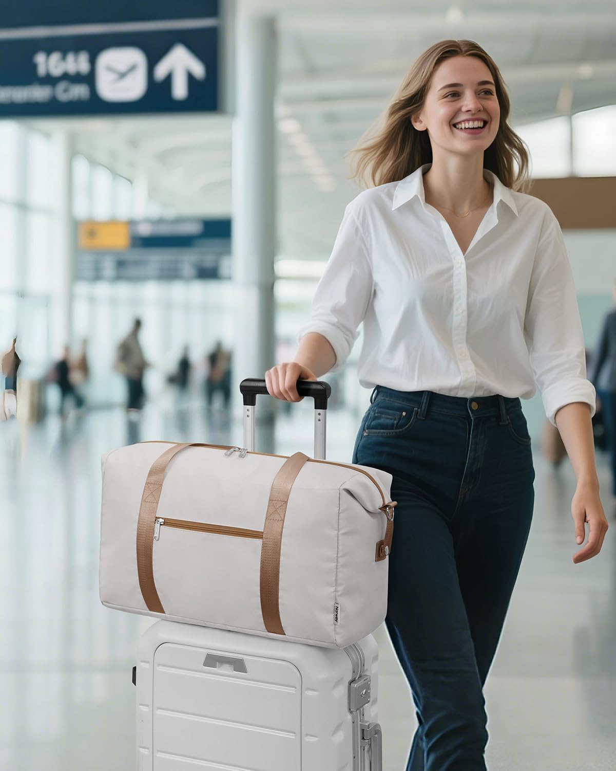 Easyjet Cabin Bag 45x36x20 New Easyjet Underseat Easy Jet Cabin Bag Foldable Travel Duffel Carry on Luggage Weekend Overnight Hospital Bags for Women and Men 25L (Beige with Brown Straps)